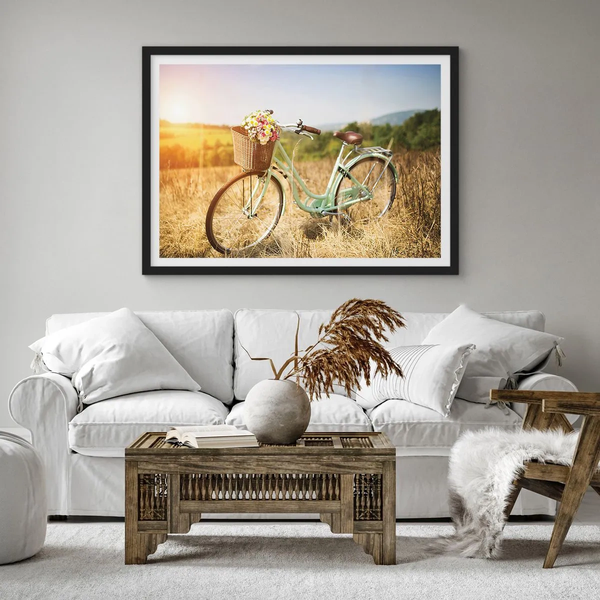 Póster en marco negro - Una bicicleta retro con una cesta llena de flores sobre un fondo de pradera. - 70x50cm - Me quedaré aquí un tiempo - Decoración de pared moderna para salón y dormitorio ARTTOR