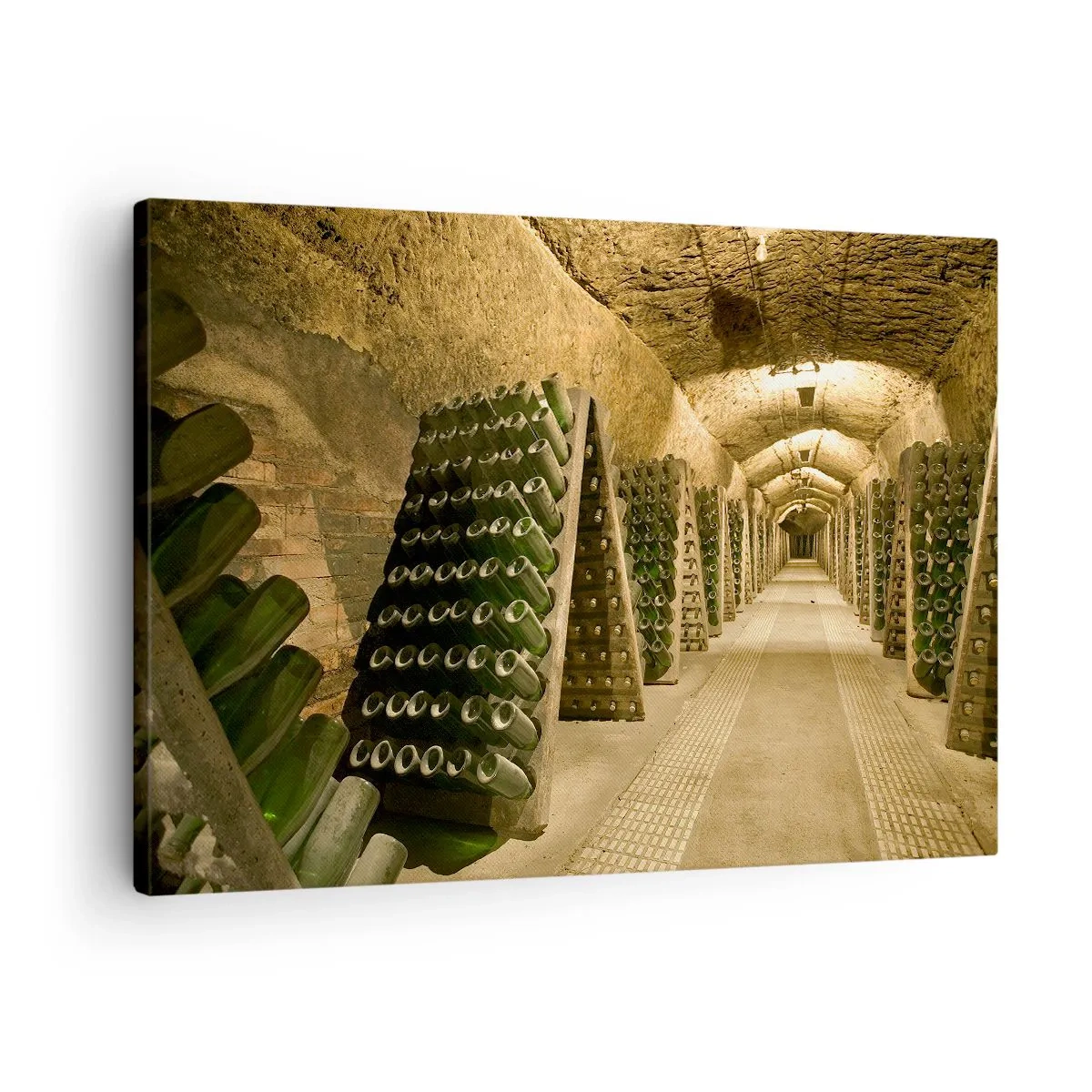 Cuadro sobre lienzo - Impresión de Imagen - Un viñedo con una bodega llena de botellas de vino expuestas en estantes de madera. - 70x50cm - El nacimiento del gusto - Decoración de pared moderna para salón y dormitorio ARTTOR