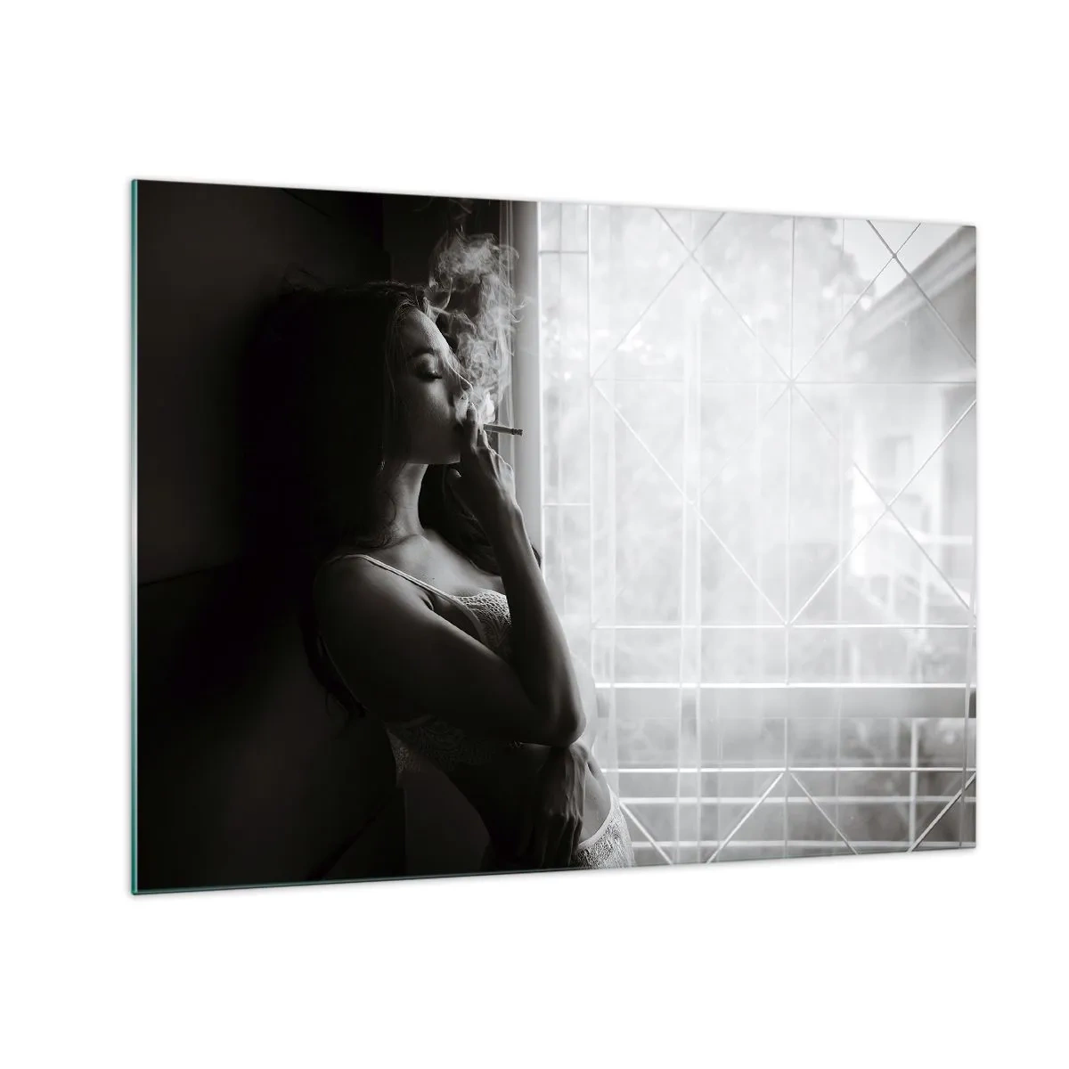 Cuadro sobre vidrio - Impresiones sobre Vidrio - Mujer fumando junto a la ventana en blanco y negro - 70x50cm - Un momento sensual - Decoración de pared moderna para salón y dormitorio ARTTOR