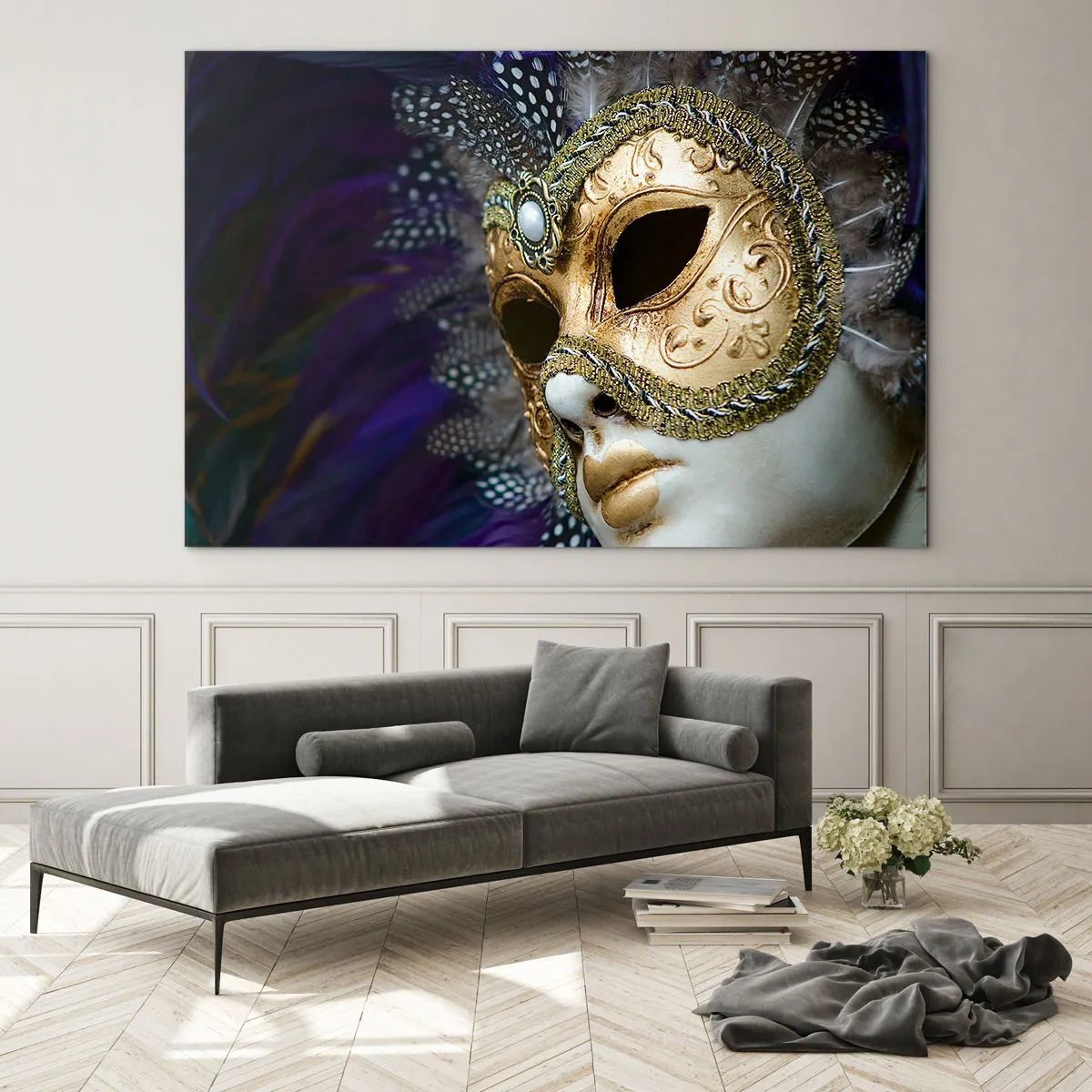 Cuadro sobre vidrio - Impresiones sobre Vidrio - Máscara veneciana dorada con plumas sobre fondo morado. - 120x80cm - Retrato veneciano en oro - Decoración de pared moderna para salón y dormitorio ARTTOR