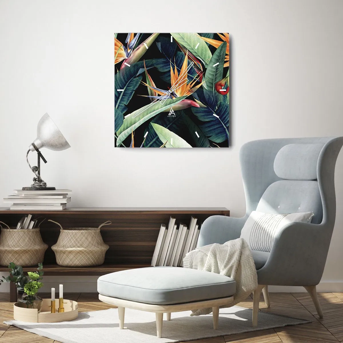 Reloj de pared - Reloj de vidrio - Flores y hojas tropicales sobre fondo negro. - 30x30cm - Flores de llamas de los trópicos - Decoración de pared moderna para salón y dormitorio ARTTOR