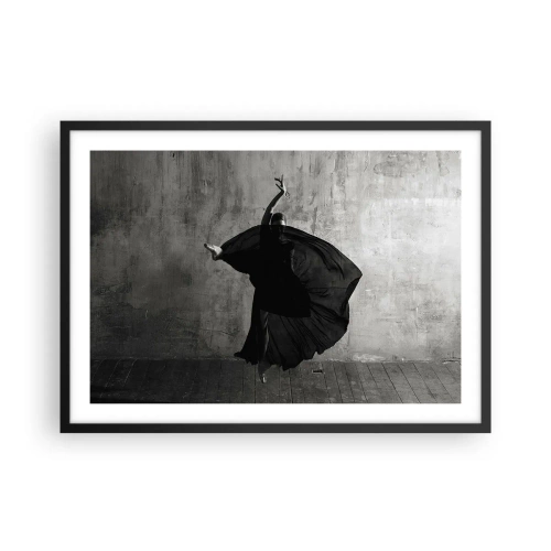 Póster en marco negro - Silueta en blanco y negro de una bailarina en movimiento contra un fondo de pared. - 70x50cm - Cargada de pasión - Decoración de pared moderna para salón y dormitorio ARTTOR