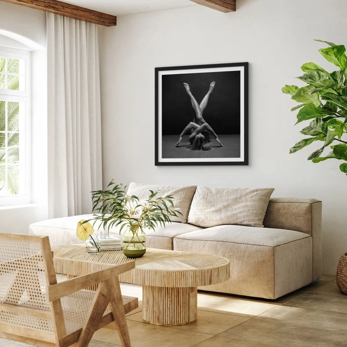 Póster en marco negro - Geometría al desnudo - 60x60 cm