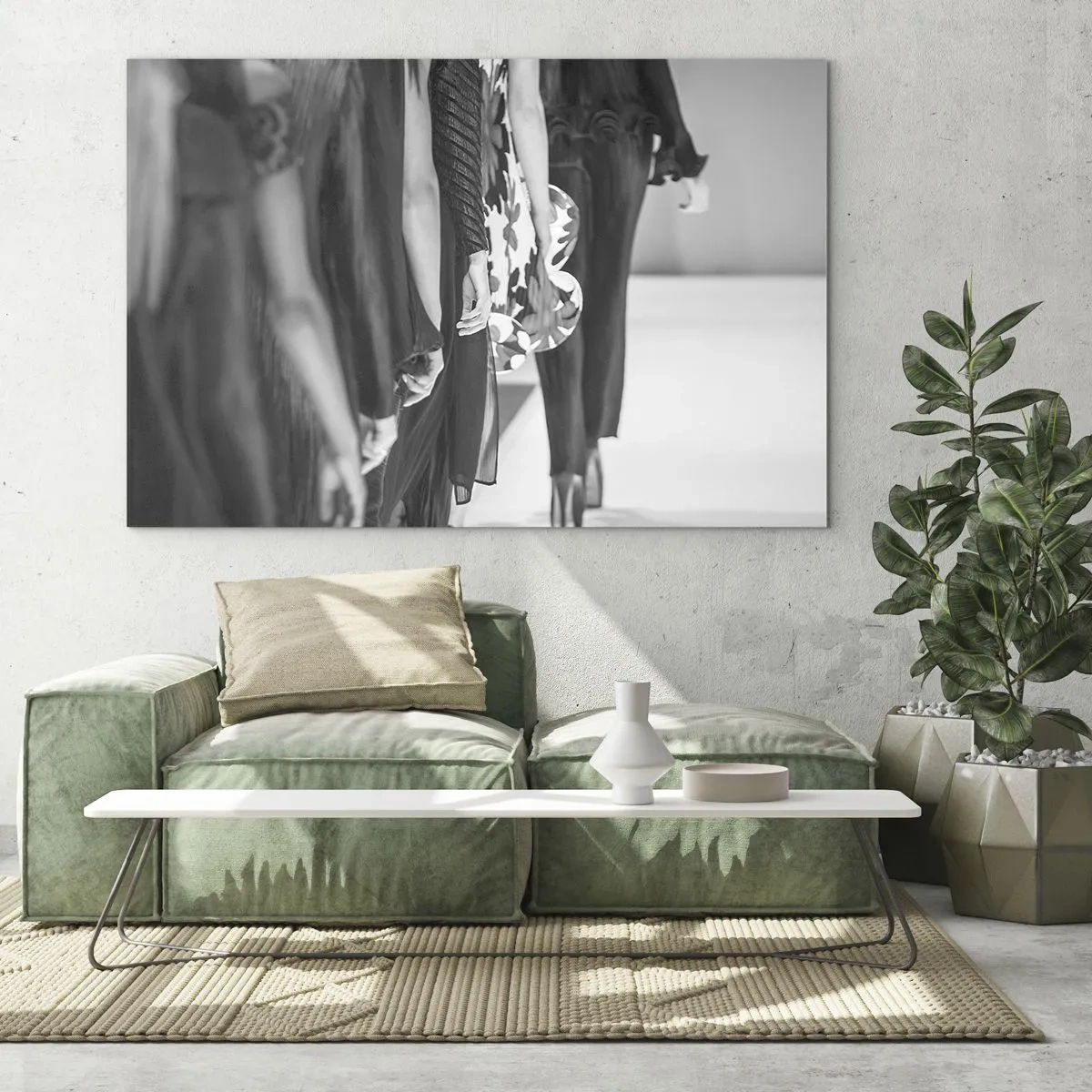 Cuadro sobre vidrio - Impresiones sobre Vidrio - Una escena en blanco y negro de un desfile de moda con modelos en la pasarela. - 70x50cm - Un desfile con estilo - Decoración de pared moderna para salón y dormitorio ARTTOR