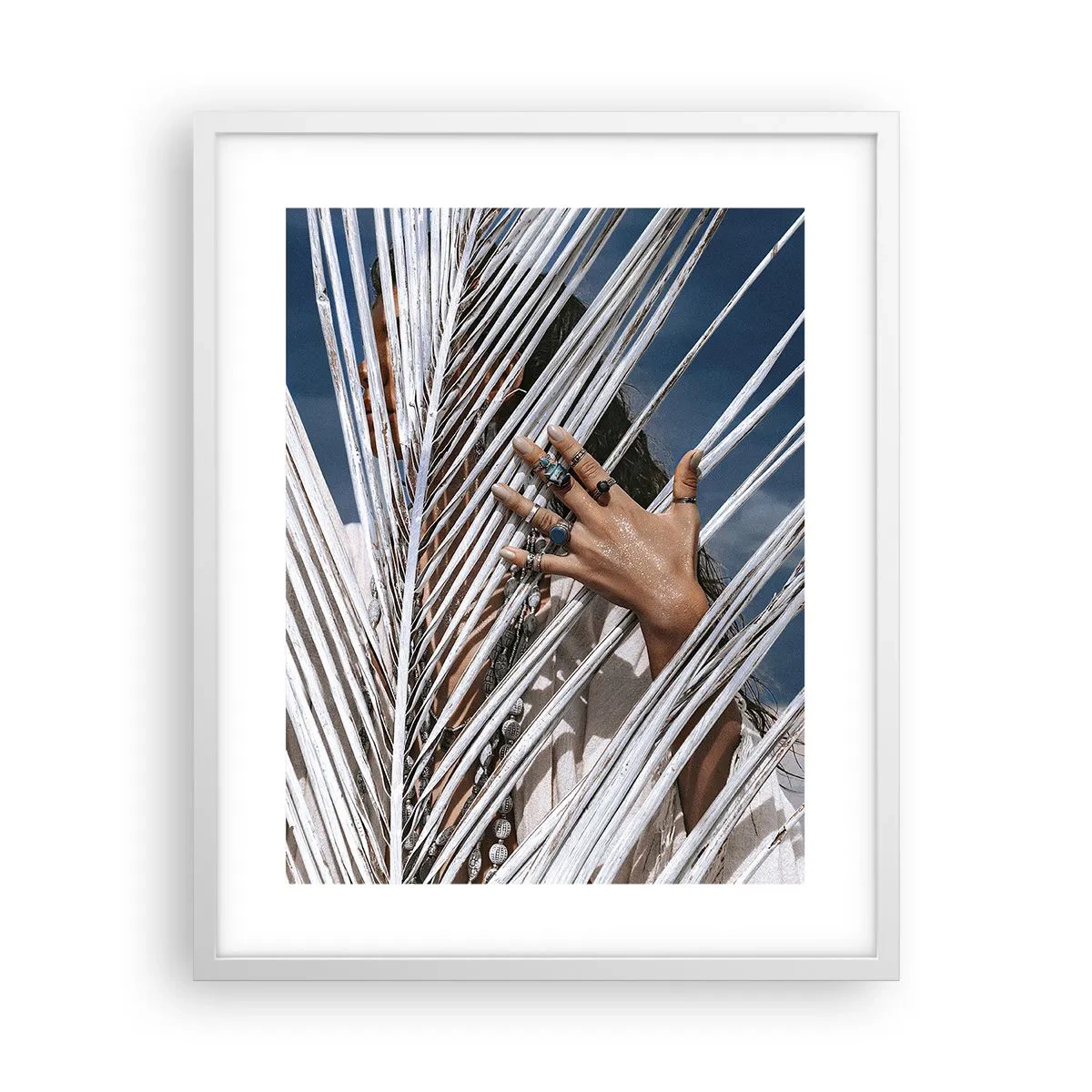 Póster en marco blanco - ¿La mujer chamana? - 40x50 cm