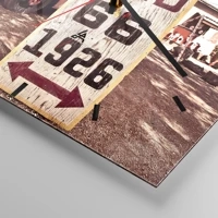 Esfera sin numeración, con rayas