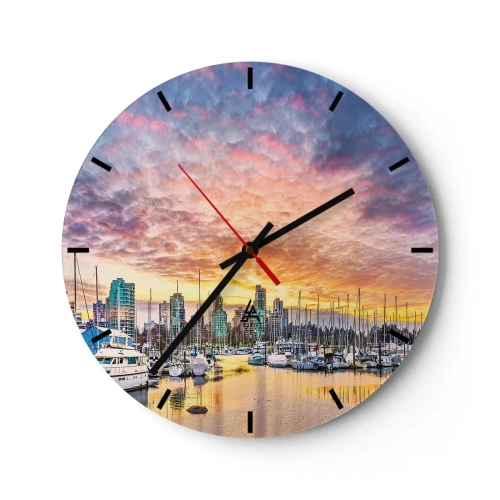 Reloj de pared - Reloj de vidrio - Puerto deportivo con barcos y rascacielos al fondo durante la puesta de sol - 30x30cm - Una ciudad de mil marineros - Decoración de pared moderna para salón, cocina y dormitorio ARTTOR
