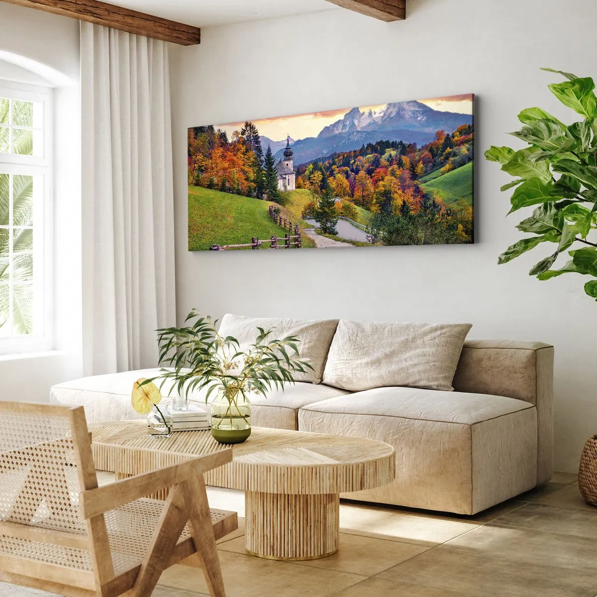 Cuadro sobre lienzo - Impresión de Imagen - Paisaje otoñal de montaña con capilla y puesta de sol. - 160x50cm - Paisaje como una pintura - Decoración de pared moderna para salón y dormitorio ARTTOR