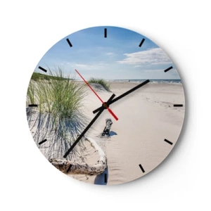 Reloj de pared - Reloj de vidrio - Una playa con arena, césped y vistas al mar en un día soleado. - 30x30cm - ¿La más bella? Báltico - Decoración de pared moderna para salón, cocina y dormitorio ARTTOR