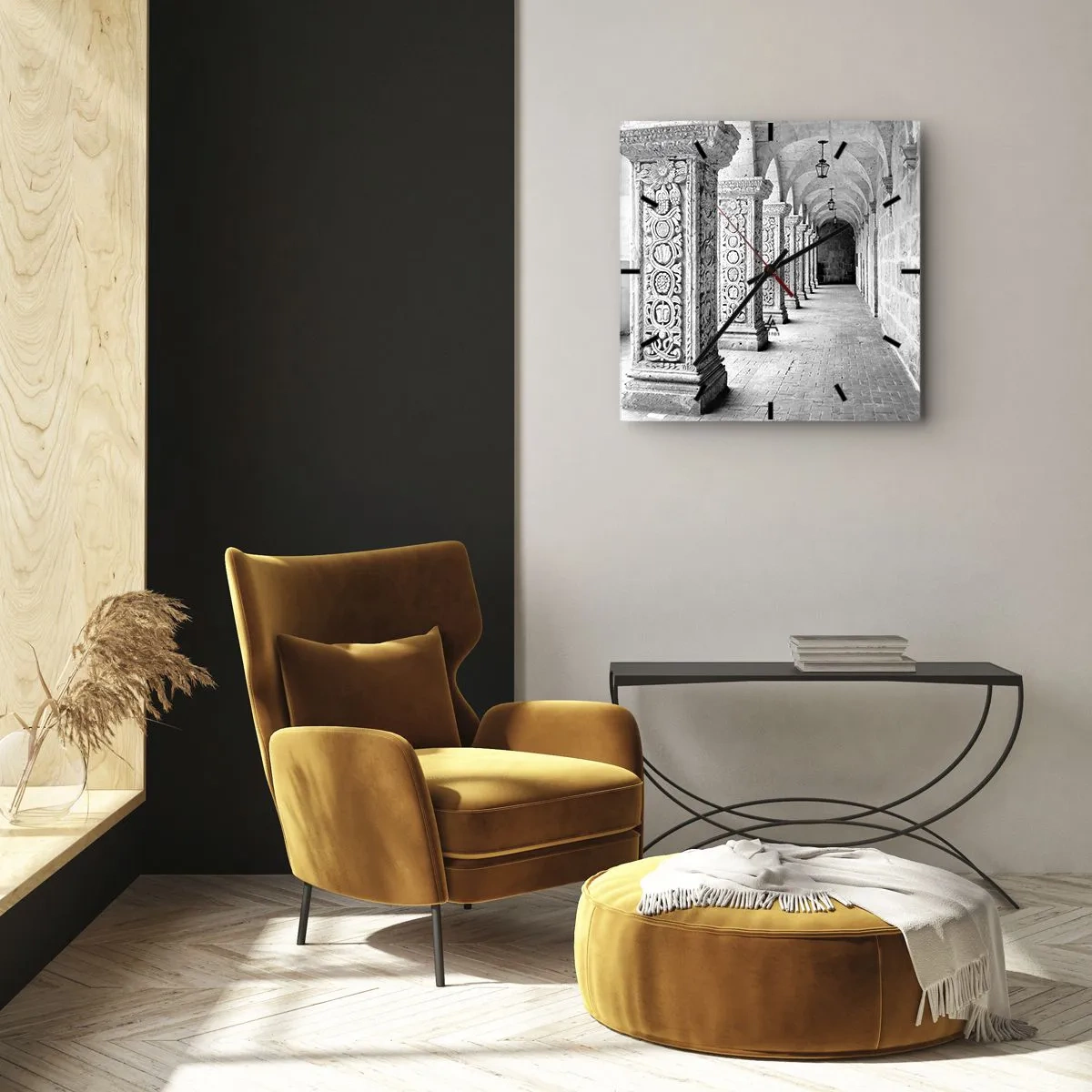 Reloj de pared - Reloj de vidrio - Columnas históricas en una toma monocromática - 30x30cm - ¿Y adónde nos llevará...? - Decoración de pared moderna para salón y dormitorio ARTTOR