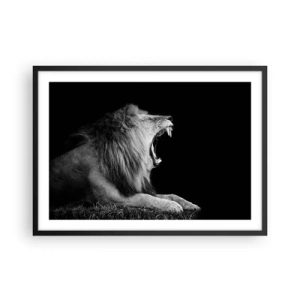 Póster en marco negro - Un león rugiente sobre un fondo negro en tonos blanco y negro. - 70x50cm - Sin duda alguna - Decoración de pared moderna para salón y dormitorio ARTTOR