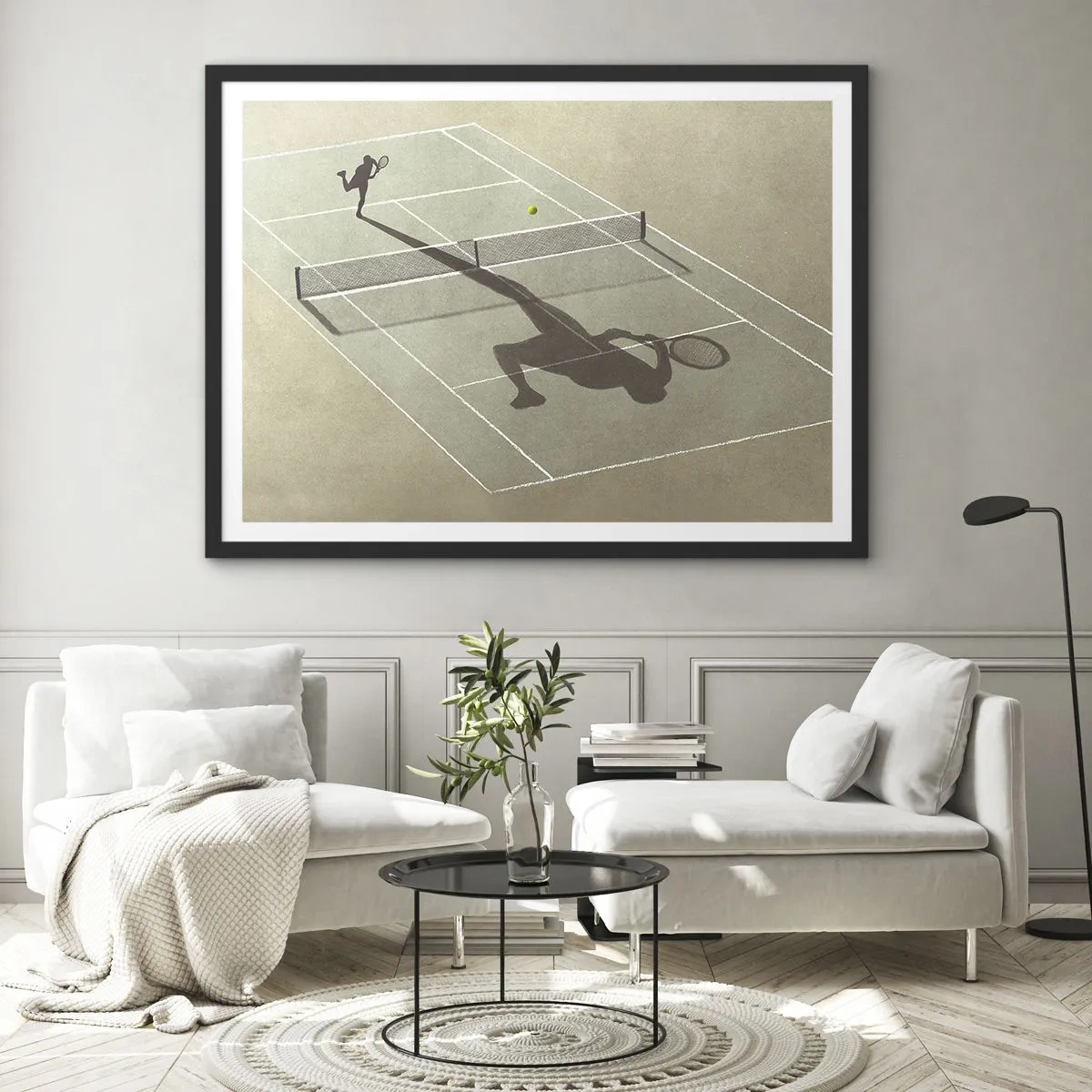 Póster en marco negro - La sombra de un tenista en la cancha durante un partido de tenis. - 70x50cm - Véncete a ti mismo - Decoración de pared moderna para salón y dormitorio ARTTOR