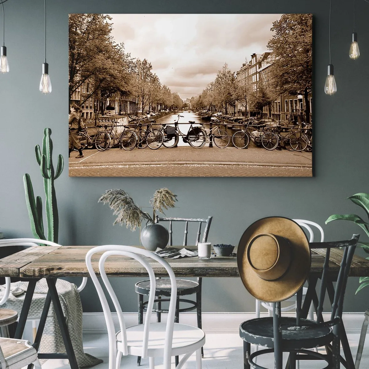 Cuadro sobre lienzo - Impresión de Imagen - Puente para bicicletas sobre el canal en sepia - 70x50cm - Holanda solo hay una - Decoración de pared moderna para salón y dormitorio ARTTOR