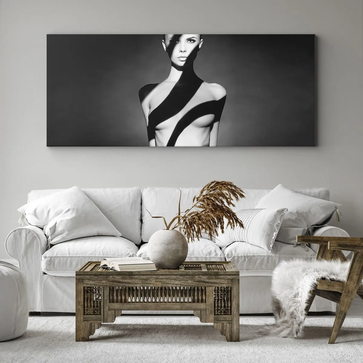 Cuadro sobre lienzo - Impresión de Imagen - Retrato en blanco y negro de una mujer en luz y sombra. - 120x50cm - En la luz y en la sombra - Decoración de pared moderna para salón y dormitorio ARTTOR