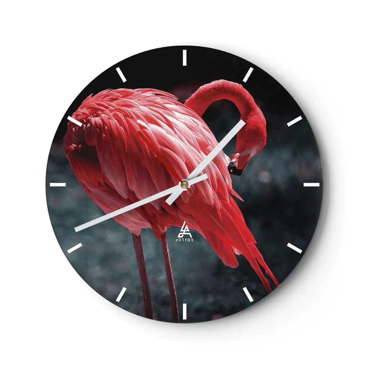 Reloj de pared - Reloj de vidrio - Un flamenco rojo sobre un fondo oscuro en una toma elegante. - 30x30cm - Un poema carmesí de la naturaleza - Decoración de pared moderna para salón, cocina y dormitorio ARTTOR