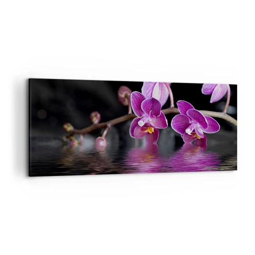 Cuadro sobre lienzo - Impresión de Imagen - Orquídeas moradas sobre aguas tranquilas contra un fondo negro. - 120x50cm - Un reflejo lila de la belleza - Decoración de pared moderna para salón y dormitorio ARTTOR