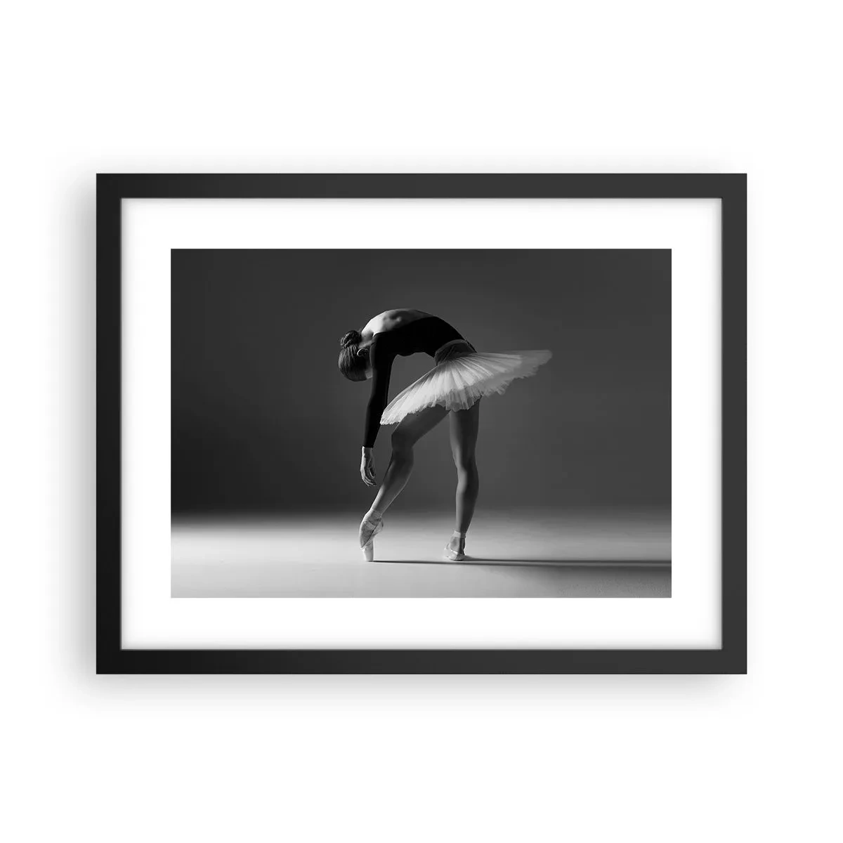 Póster en marco negro - Bella bailarina - 40x30 cm