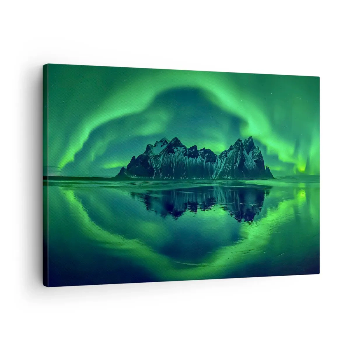 Cuadro sobre lienzo - Impresión de Imagen - Montañas rodeadas de auroras boreales reflejadas en el agua. - 70x50cm - En los brazos de la aurora - Decoración de pared moderna para salón y dormitorio ARTTOR