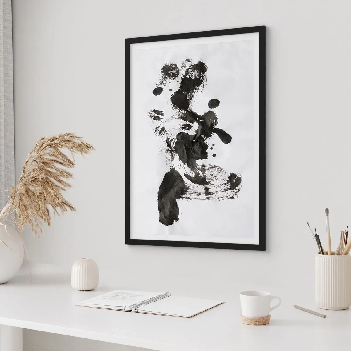 Póster en marco negro - Abstracción en blanco y negro al estilo del expresionismo. - 50x70cm - ¿Un método en la locura? - Decoración de pared moderna para salón y dormitorio ARTTOR