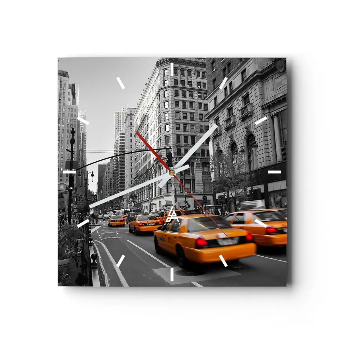 Reloj de pared - Reloj de vidrio - Taxis amarillos en las calles de Nueva York - 30x30cm - Los soles de la gran ciudad - Decoración de pared moderna para salón y dormitorio ARTTOR