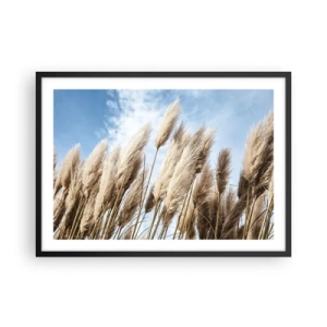 Póster en marco negro - Delicadas hierbas de la pampa contra un cielo azul con nubes ligeras - 70x50cm - Una caricia soleada y ventosa - Decoración de pared moderna para salón y dormitorio ARTTOR