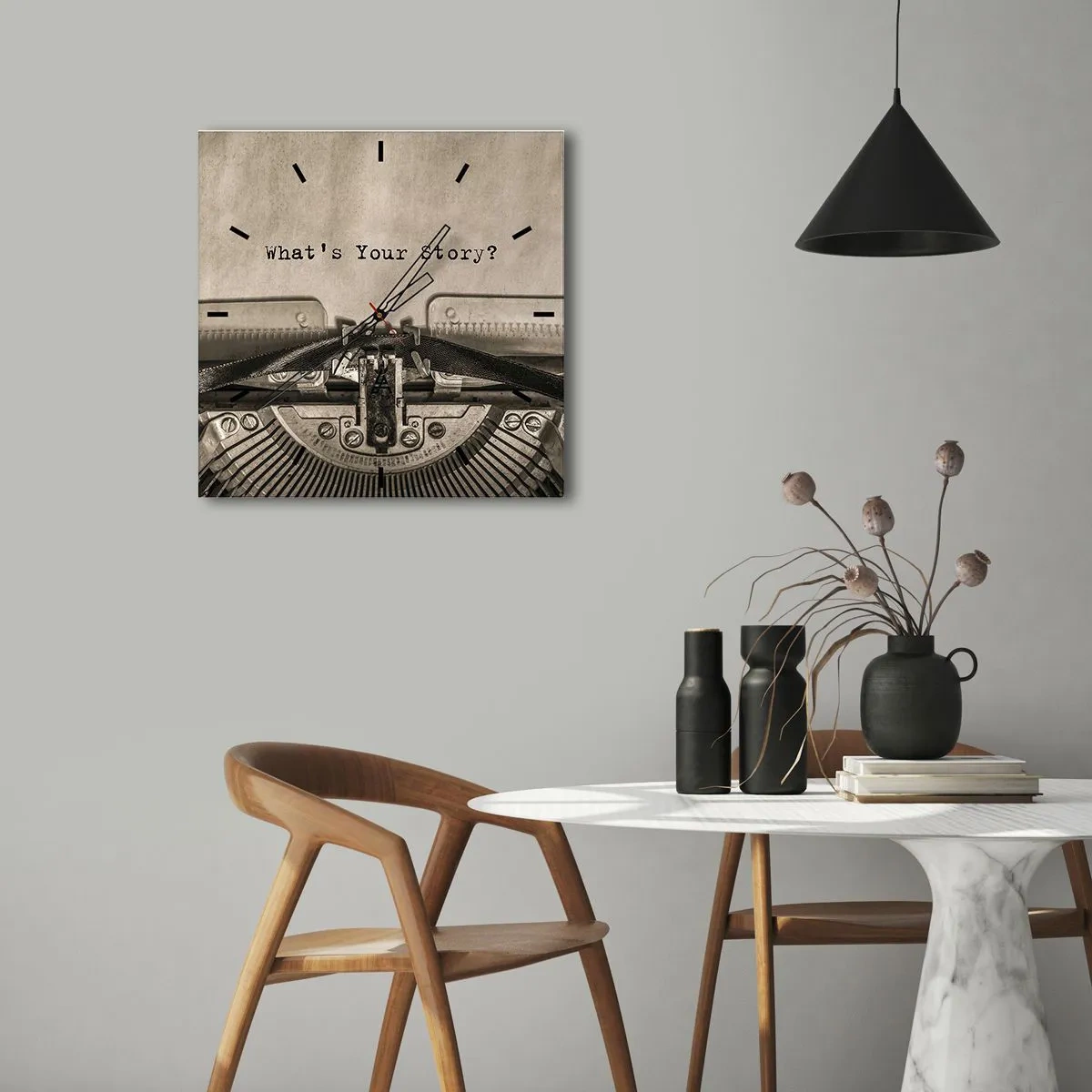 Reloj de pared - Reloj de vidrio - Una máquina de escribir con las palabras ¿Cuál es tu historia? - 30x30cm - Solo espero una respuesta - Decoración de pared moderna para salón y dormitorio ARTTOR