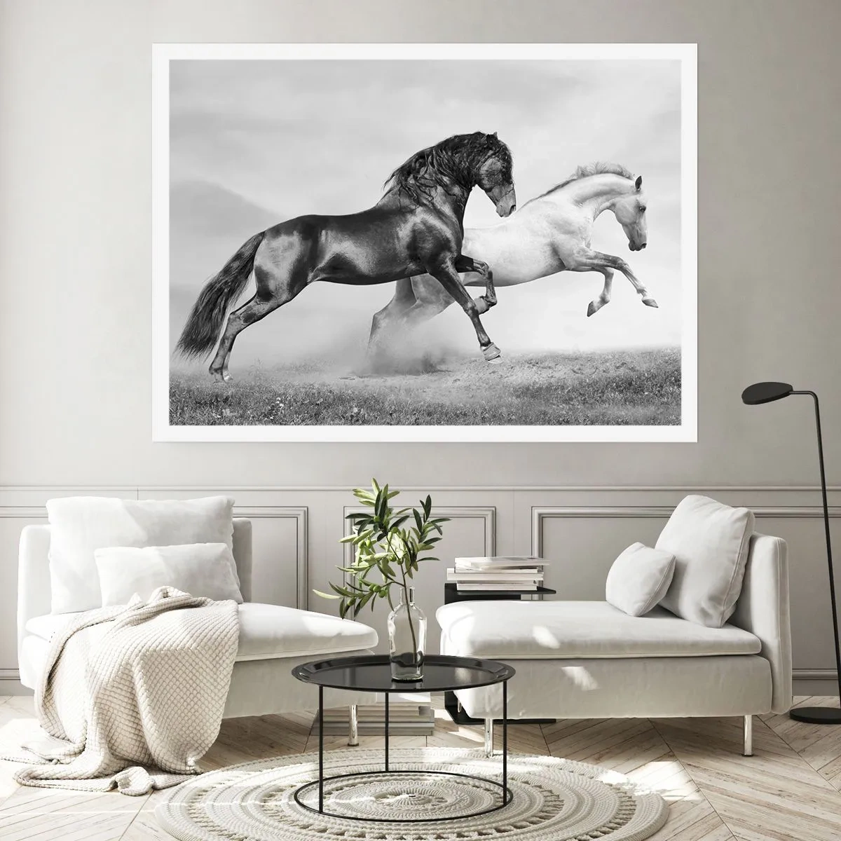 Póster - Dos caballos al galope en una composición dinámica en blanco y negro - 100x70cm - Ángeles y demonios - Decoración de pared moderna para salón y dormitorio ARTTOR