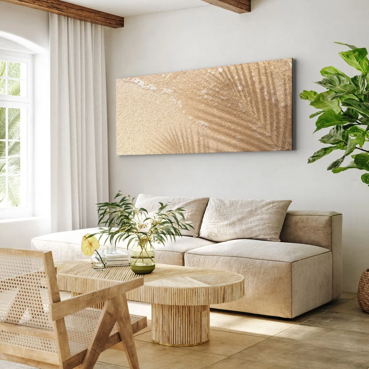 Cuadro sobre lienzo - Impresión de Imagen - La sombra de una palmera sobre la arena con un delicado patrón de ondas. - 120x50cm - La sombra de un verano caluroso - Decoración de pared moderna para salón y dormitorio ARTTOR