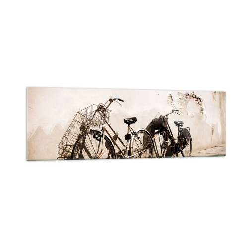 Cuadro sobre vidrio - Impresiones sobre Vidrio - Dos bicicletas apoyadas contra una vieja pared de estilo retro. - 160x50cm - El inolvidable encanto del pasado - Decoración de pared moderna para salón y dormitorio ARTTOR