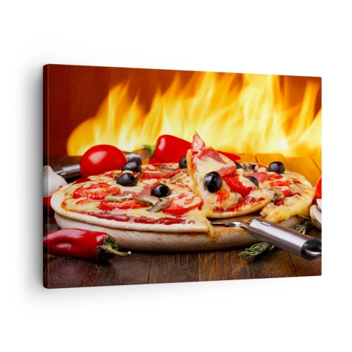 Cuadro sobre lienzo - Impresión de Imagen - Pizza con aceitunas, tomates y pimientos sobre un fondo de llamas - 70x50cm - Desde Italia con amor - Decoración de pared moderna para salón y dormitorio ARTTOR