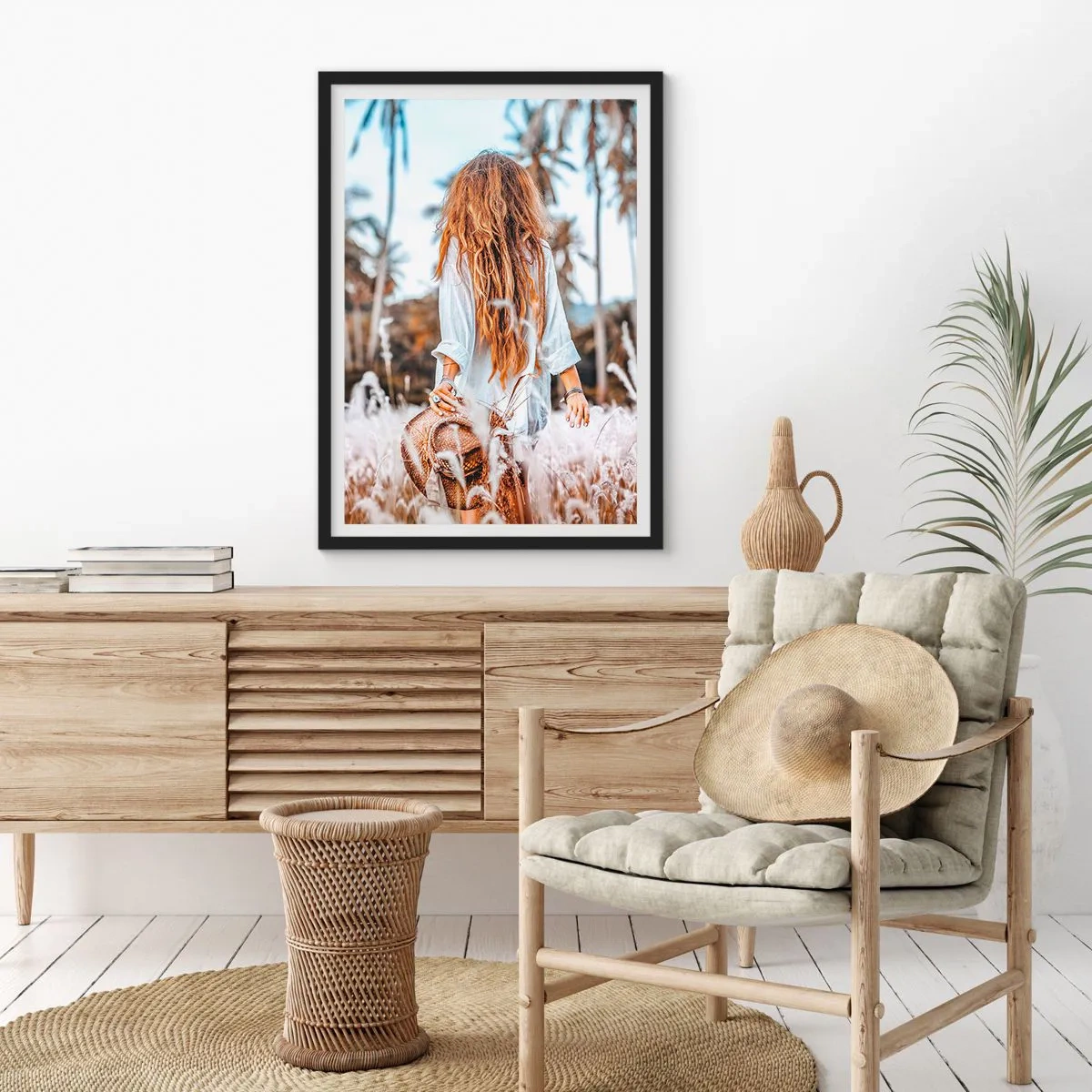 Póster en marco negro - Nacida en el plumón de la Tierra - 40x50 cm