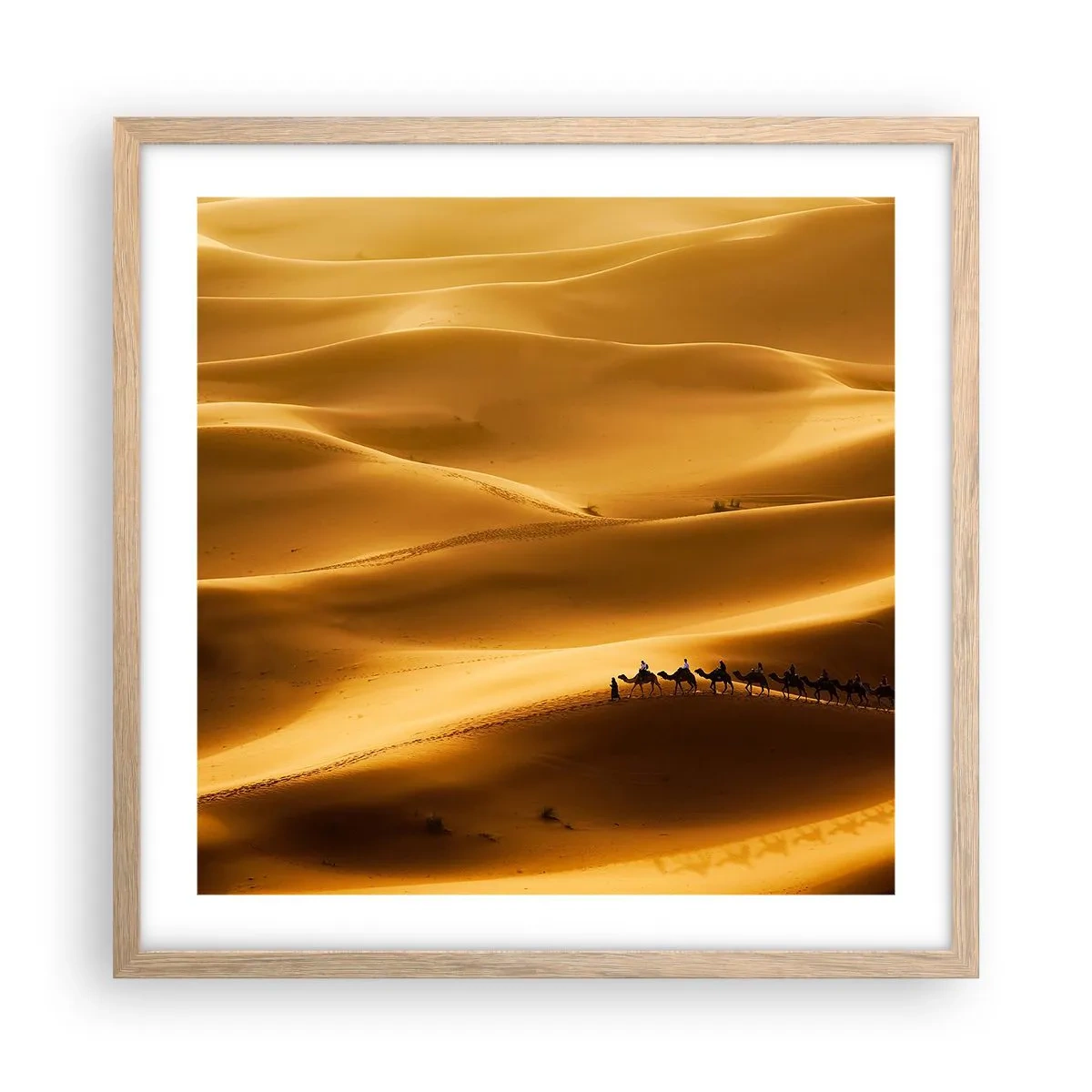 Póster en marco roble claro - Caravana sobre las olas del desierto - 50x50 cm