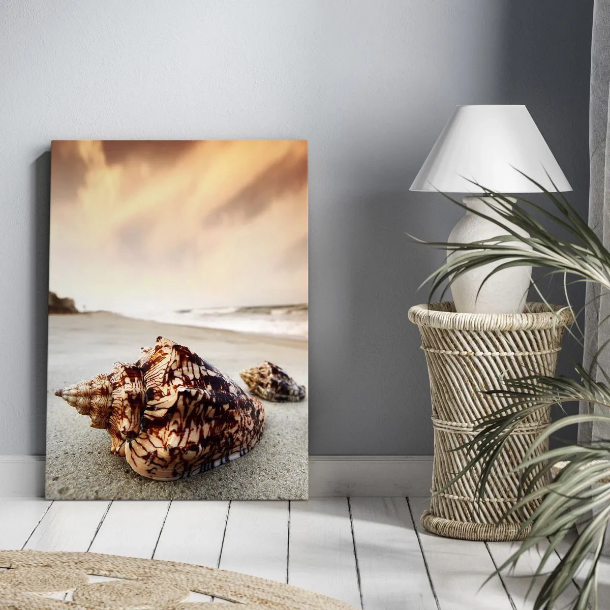 Cuadro sobre lienzo - Impresión de Imagen - Conchas en la playa al atardecer - 50x70cm - Los exiliados de las olas - Decoración de pared moderna para salón y dormitorio ARTTOR
