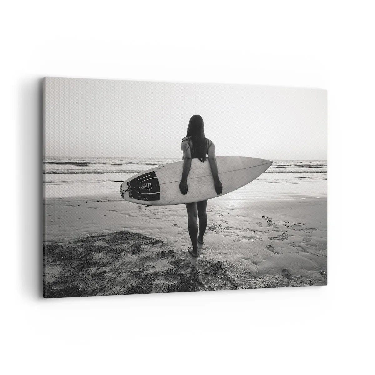 Cuadro sobre lienzo - Impresión de Imagen - Mujer con tabla de surf en la playa en blanco y negro - 100x70cm - Hija de las olas marinas - Decoración de pared moderna para salón y dormitorio ARTTOR