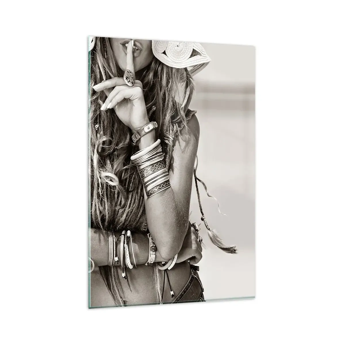 Cuadro sobre vidrio - Impresiones sobre Vidrio - Retrato de una mujer boho con joyas. - 80x120cm - Libertad natural - Decoración de pared moderna para salón y dormitorio ARTTOR