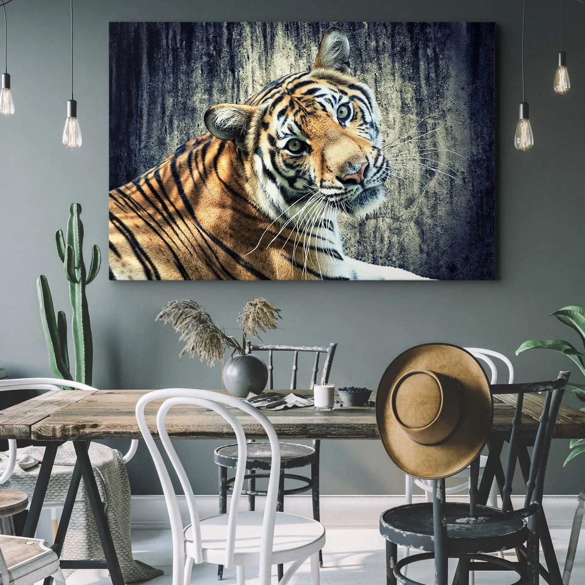 Cuadro sobre lienzo - Impresión de Imagen - Un tigre recostado contra una pared de textura rugosa. - 70x50cm - Retrato en corrientes de luz - Decoración de pared moderna para salón y dormitorio ARTTOR