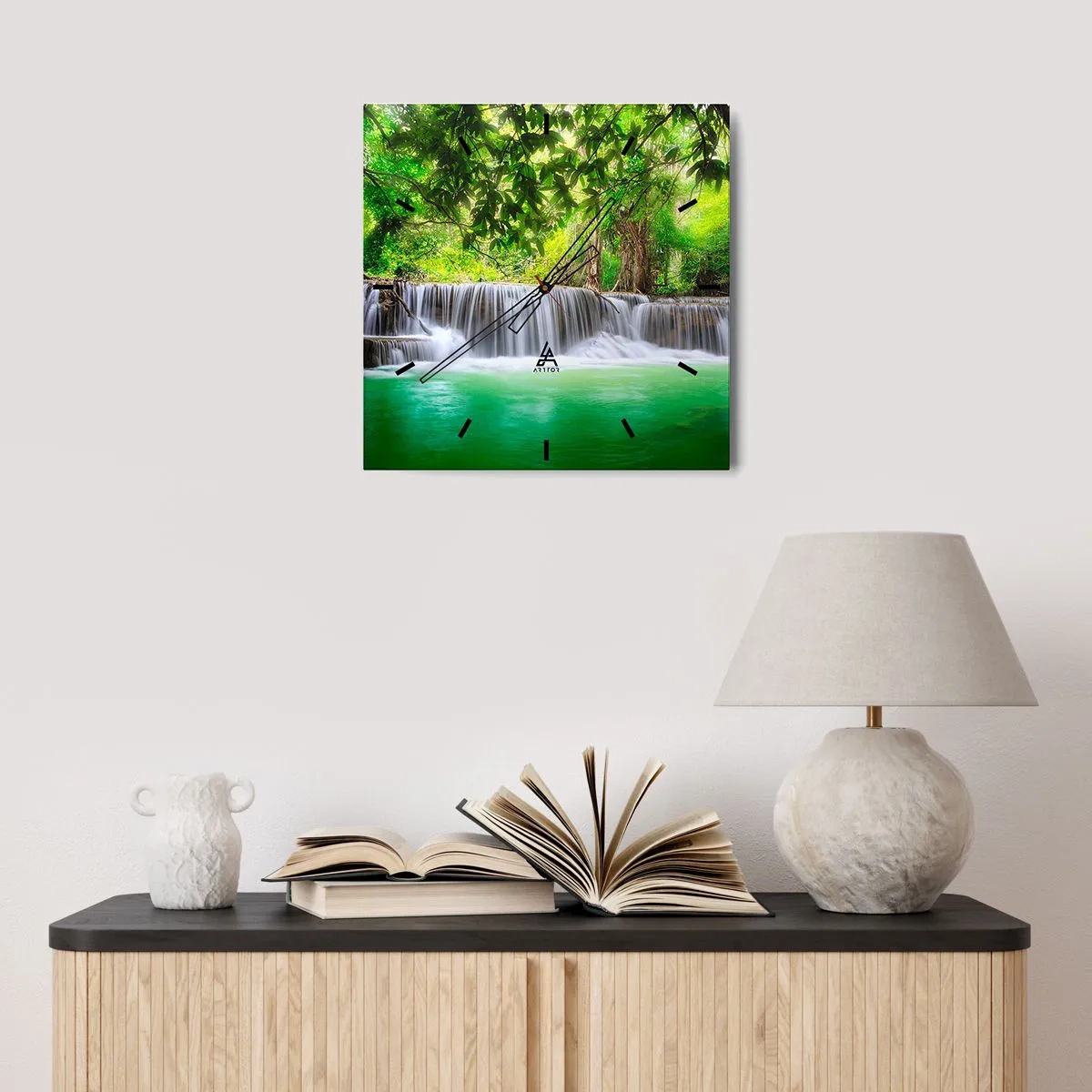 Reloj de pared - Reloj de vidrio - Cascada en verde - 30x30 cm