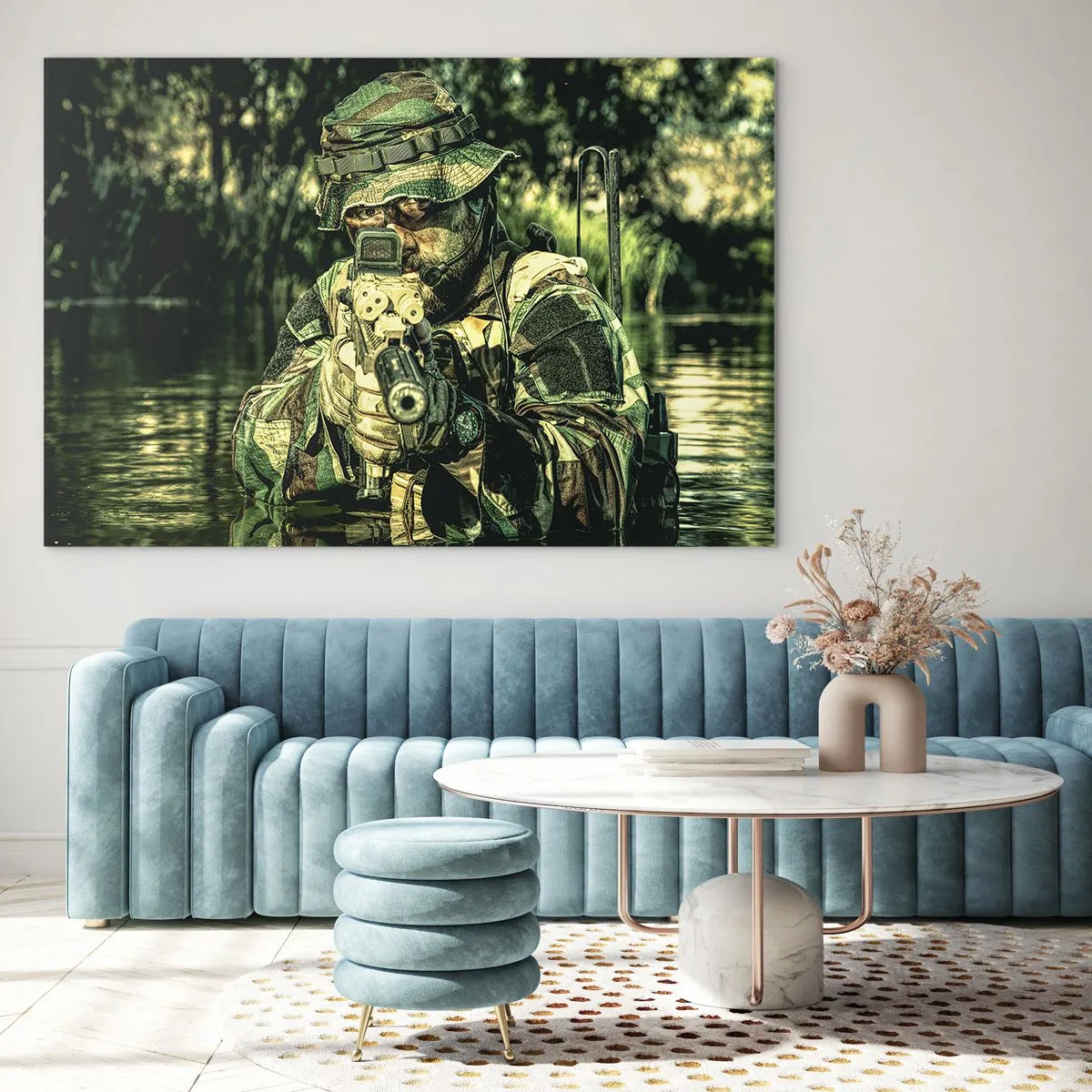 Cuadro sobre vidrio - Impresiones sobre Vidrio - Un soldado con camuflaje completo apunta a través de una visera en un entorno acuático. - 70x50cm - El mejor de entre la élite - Decoración de pared moderna para salón y dormitorio ARTTOR