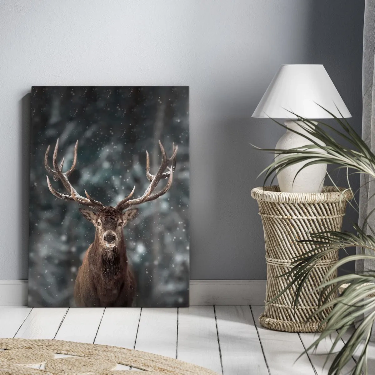 Cuadro sobre lienzo - Impresión de Imagen - Ciervos en un bosque invernal con nieve cayendo - 50x70cm - Coronado rey del bosque - Decoración de pared moderna para salón y dormitorio ARTTOR