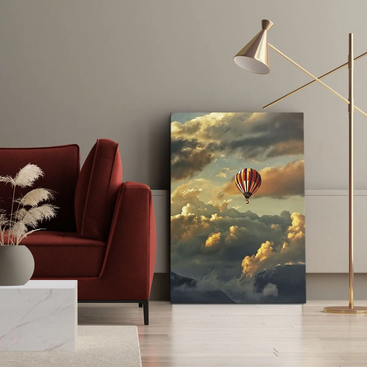 Cuadro sobre lienzo - Impresión de Imagen - Un globo contra un fondo de nubes dramáticas. - 70x100cm - Vuelo porque quiero - Decoración de pared moderna para salón y dormitorio ARTTOR
