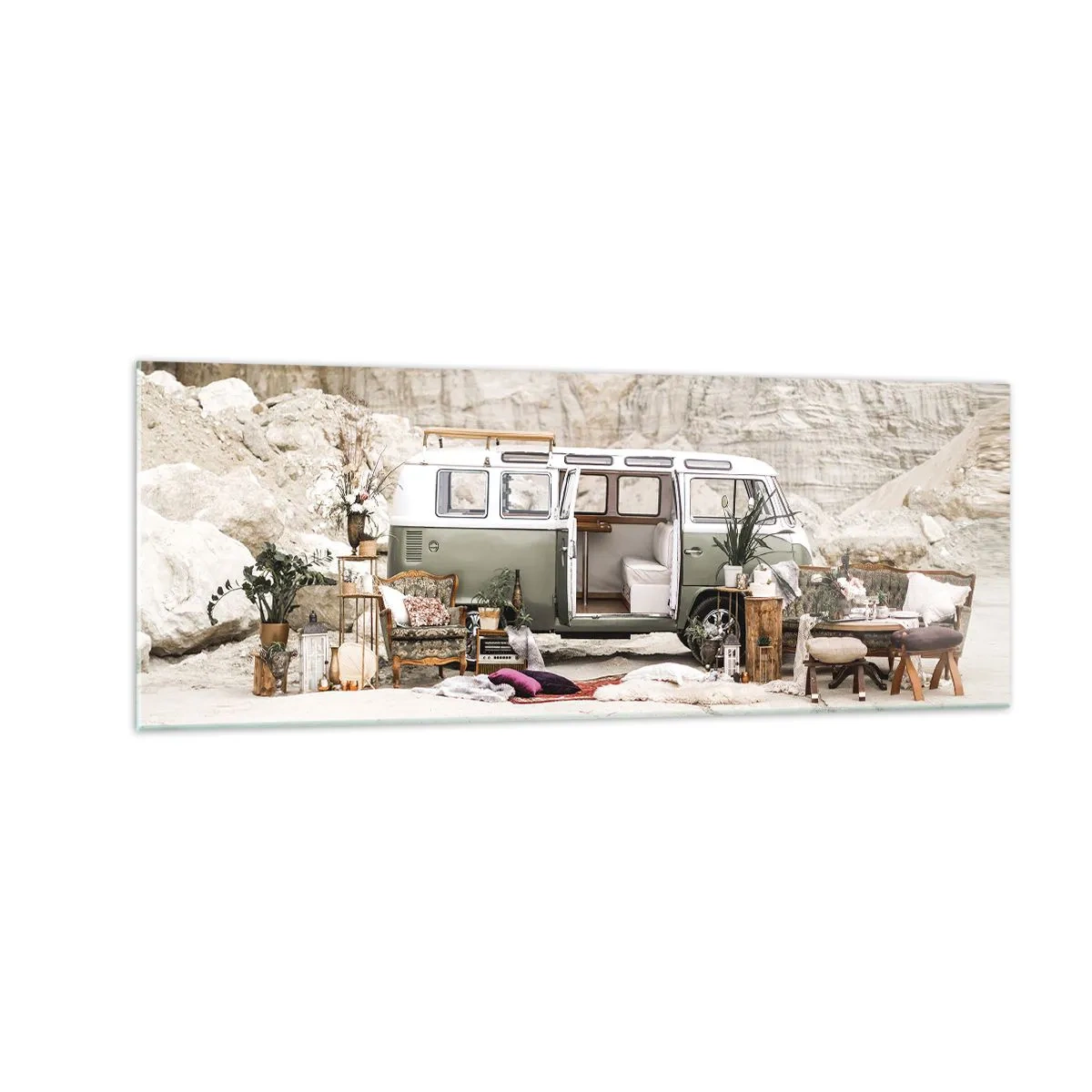 Cuadro sobre vidrio - Impresiones sobre Vidrio - Una caravana retro con diseño boho frente a un paisaje rocoso. - 140x50cm - Hora de empezar el viaje - Decoración de pared moderna para salón y dormitorio ARTTOR