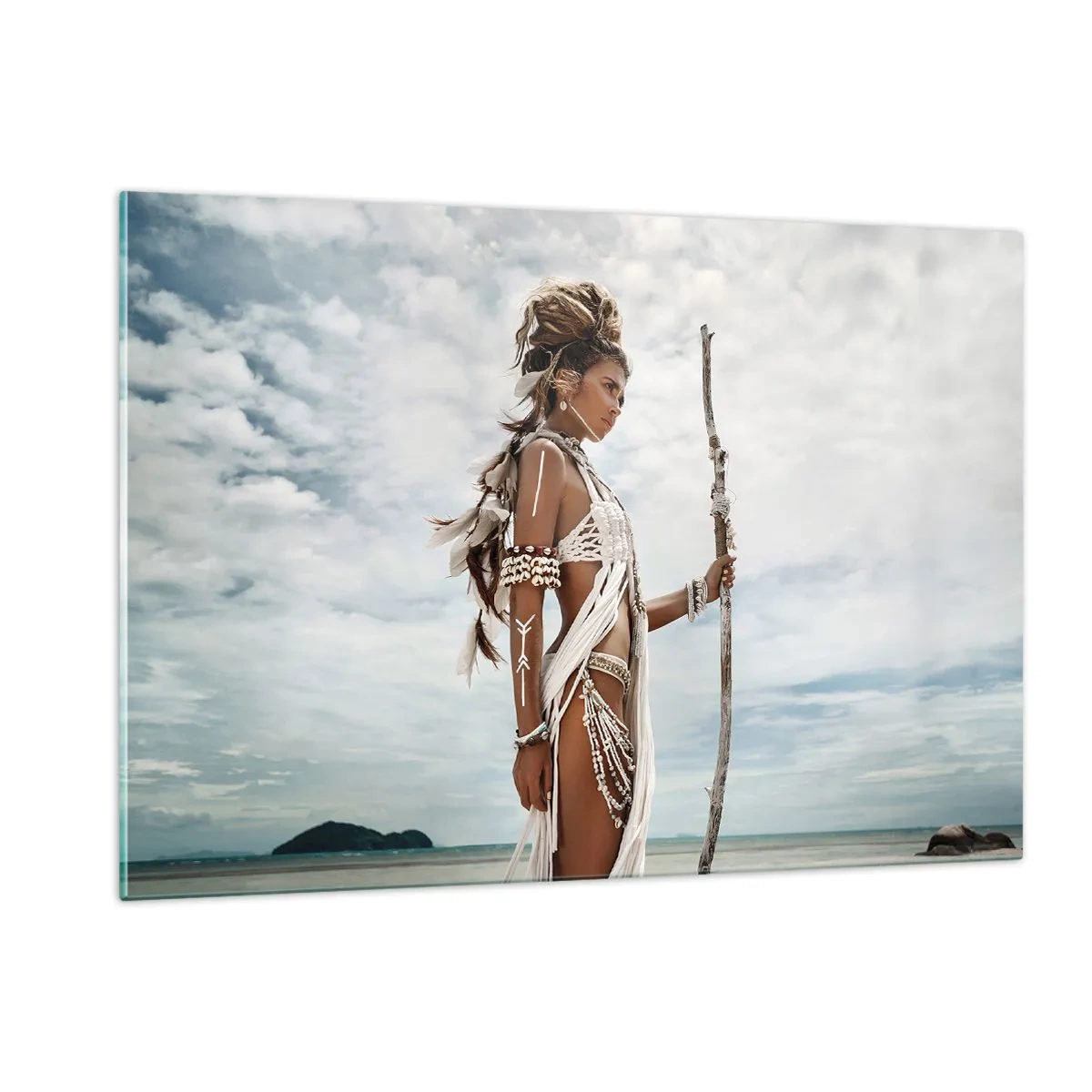 Cuadro sobre vidrio - Impresiones sobre Vidrio - Una figura exótica contra la playa y el cielo. - 120x80cm - Reina de los trópicos - Decoración de pared moderna para salón y dormitorio ARTTOR