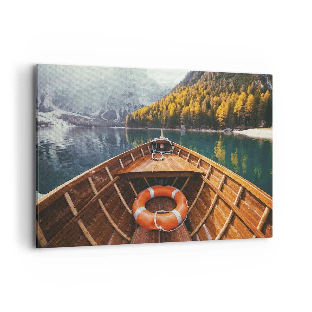 Cuadro sobre lienzo - Impresión de Imagen - Un barco de madera en un lago de montaña rodeado de bosque. - 100x70cm - Viaje a la montaña - Decoración de pared moderna para salón y dormitorio ARTTOR