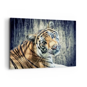 Cuadro sobre lienzo - Impresión de Imagen - Un tigre recostado contra una pared de textura rugosa. - 100x70cm - Retrato en corrientes de luz - Decoración de pared moderna para salón y dormitorio ARTTOR
