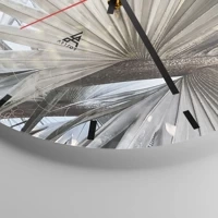 Esfera sin numeración, con rayas