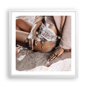 Póster en marco blanco - Bañada por el sol y la arena - 50x50 cm