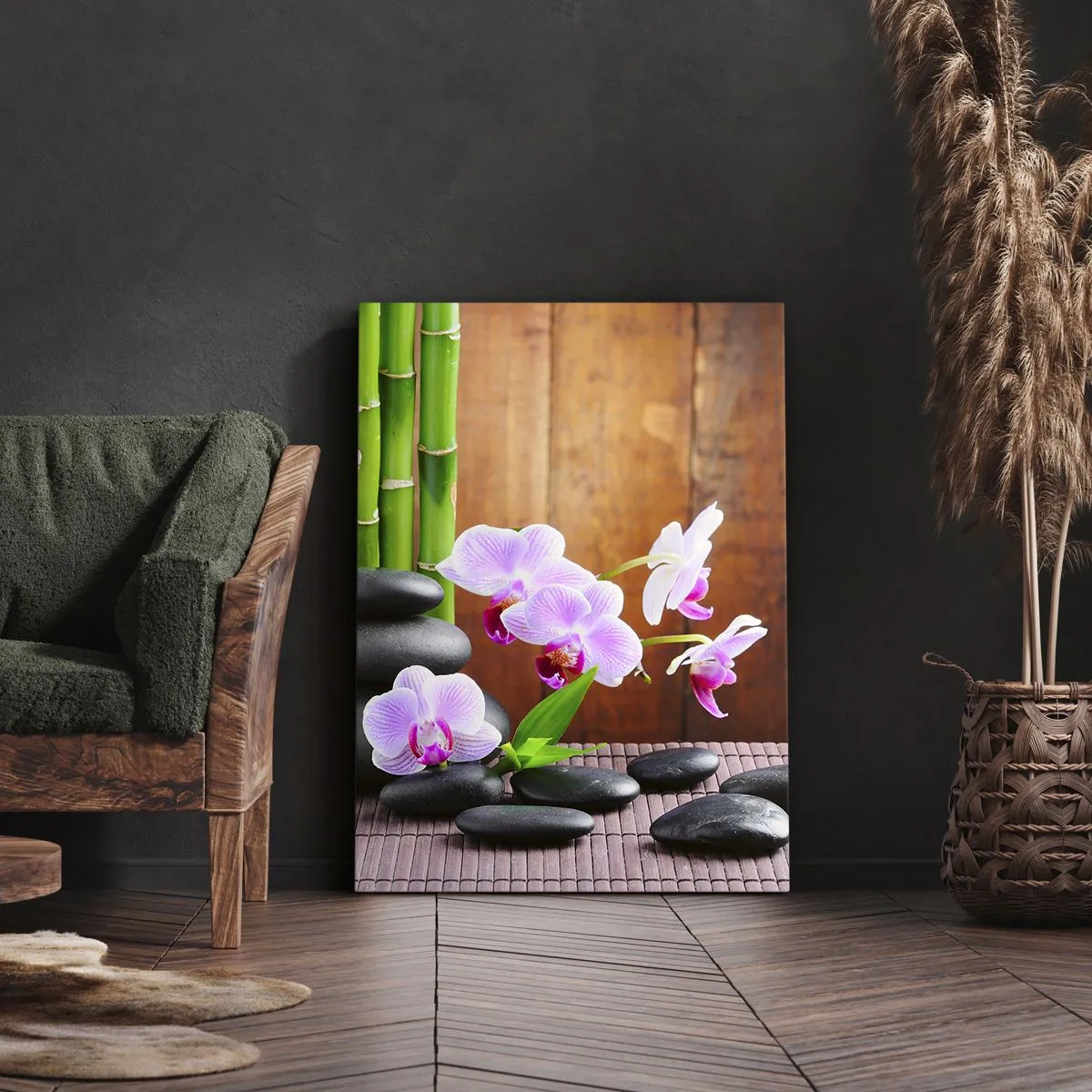Cuadro sobre lienzo - Impresión de Imagen - Bambú de estilo zen, piedras y orquídeas rosas sobre un fondo de madera. - 80x120cm - Experimente los placeres de Oriente - Decoración de pared moderna para salón y dormitorio ARTTOR