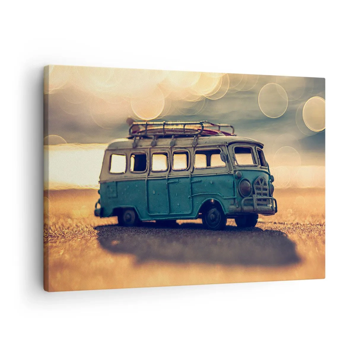 Cuadro sobre lienzo - Impresión de Imagen - Autobús retro contra una luz borrosa - 70x50cm - El fin de los ídolos del dinero y del trabajo - Decoración de pared moderna para salón y dormitorio ARTTOR