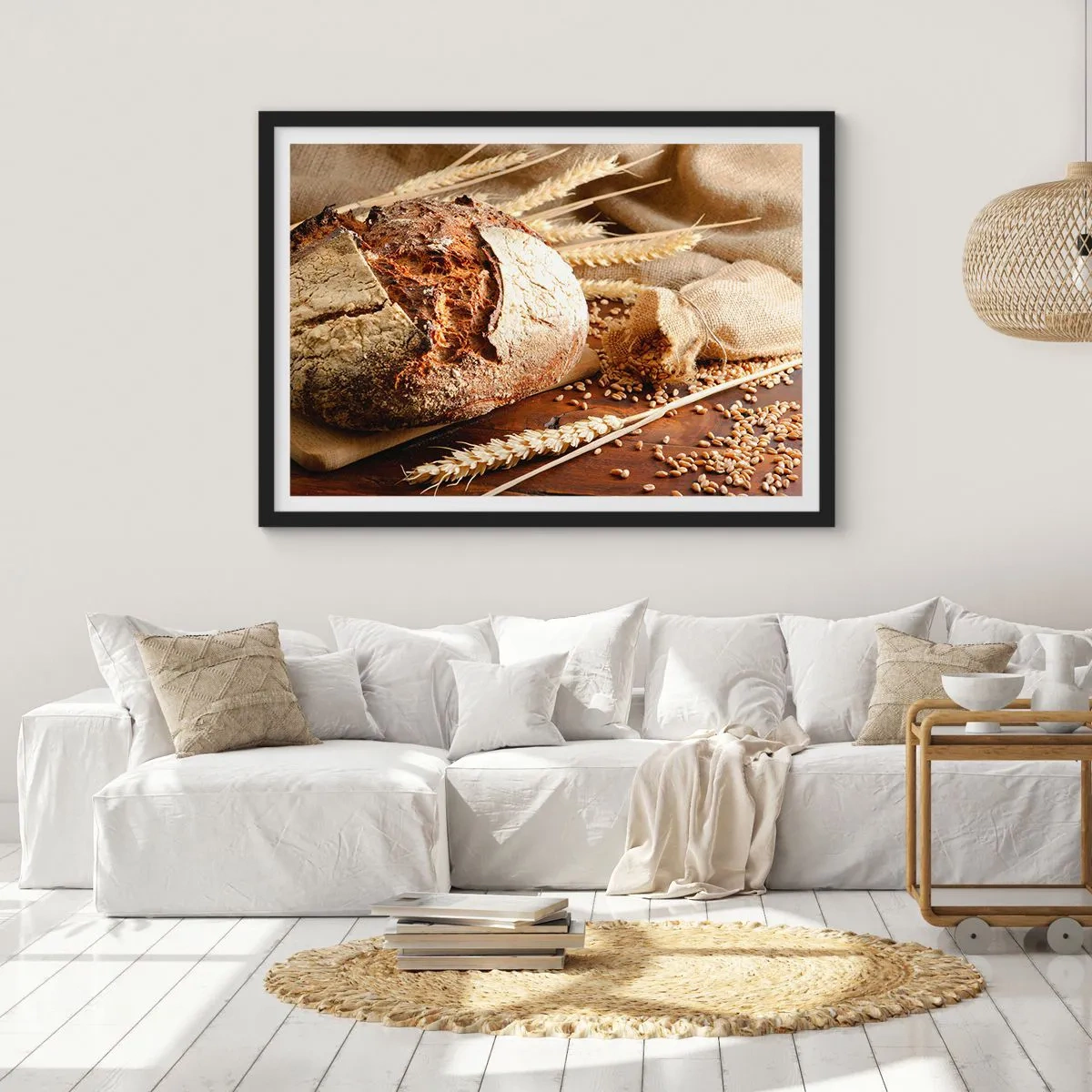 Póster en marco negro - Pan crujiente con cereales y espigas de trigo sobre un fondo de madera - 70x50cm - Apetitoso, fragante, crujiente - Decoración de pared moderna para salón y dormitorio ARTTOR