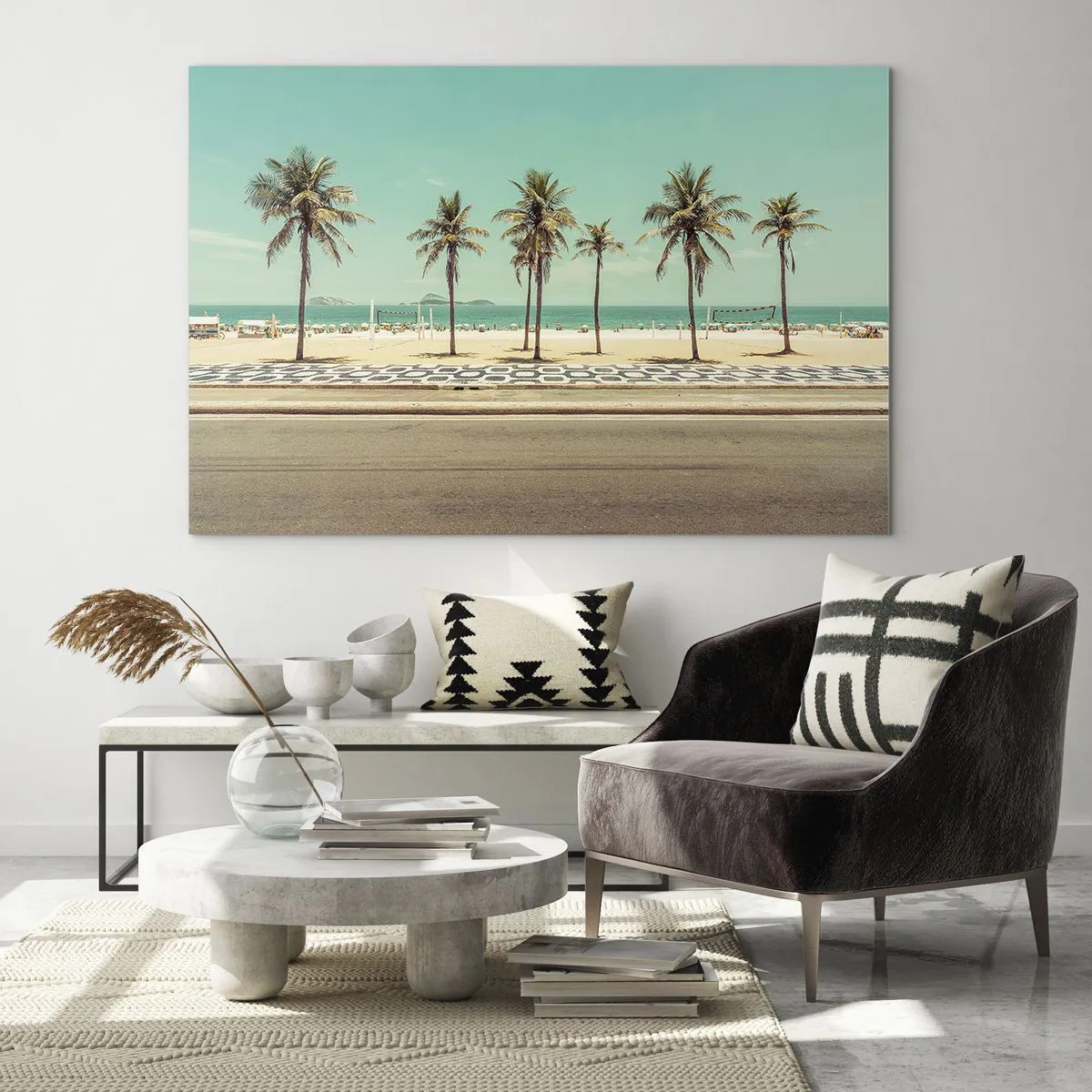 Cuadro sobre vidrio - Impresiones sobre Vidrio - Palmeras en el paseo marítimo con la playa y el océano al fondo - 120x80cm - En la playa - Decoración de pared moderna para salón y dormitorio ARTTOR